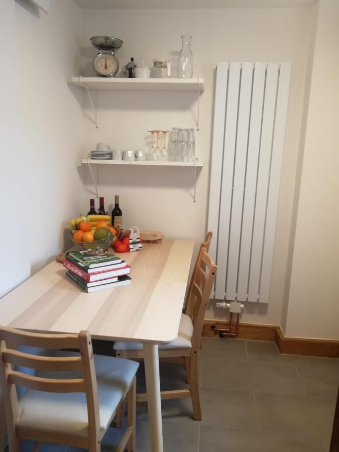Kleine Galerie Apartment Fuer 3 Mit Kueche Kamin Netflix Parken Und Hofladen Steinhofel 外观 照片
