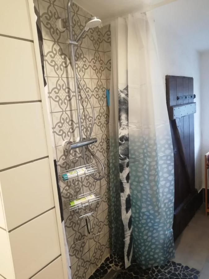 Kleine Galerie Apartment Fuer 3 Mit Kueche Kamin Netflix Parken Und Hofladen Steinhofel 外观 照片