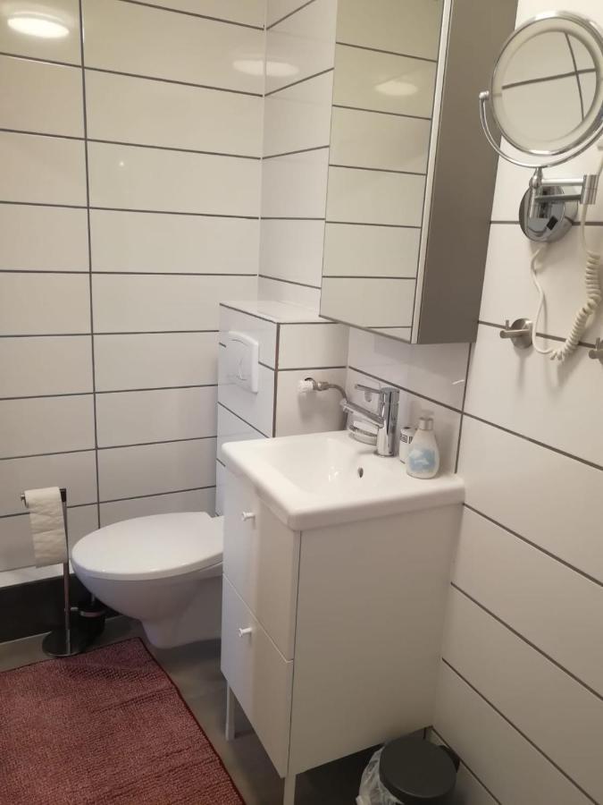 Kleine Galerie Apartment Fuer 3 Mit Kueche Kamin Netflix Parken Und Hofladen Steinhofel 外观 照片