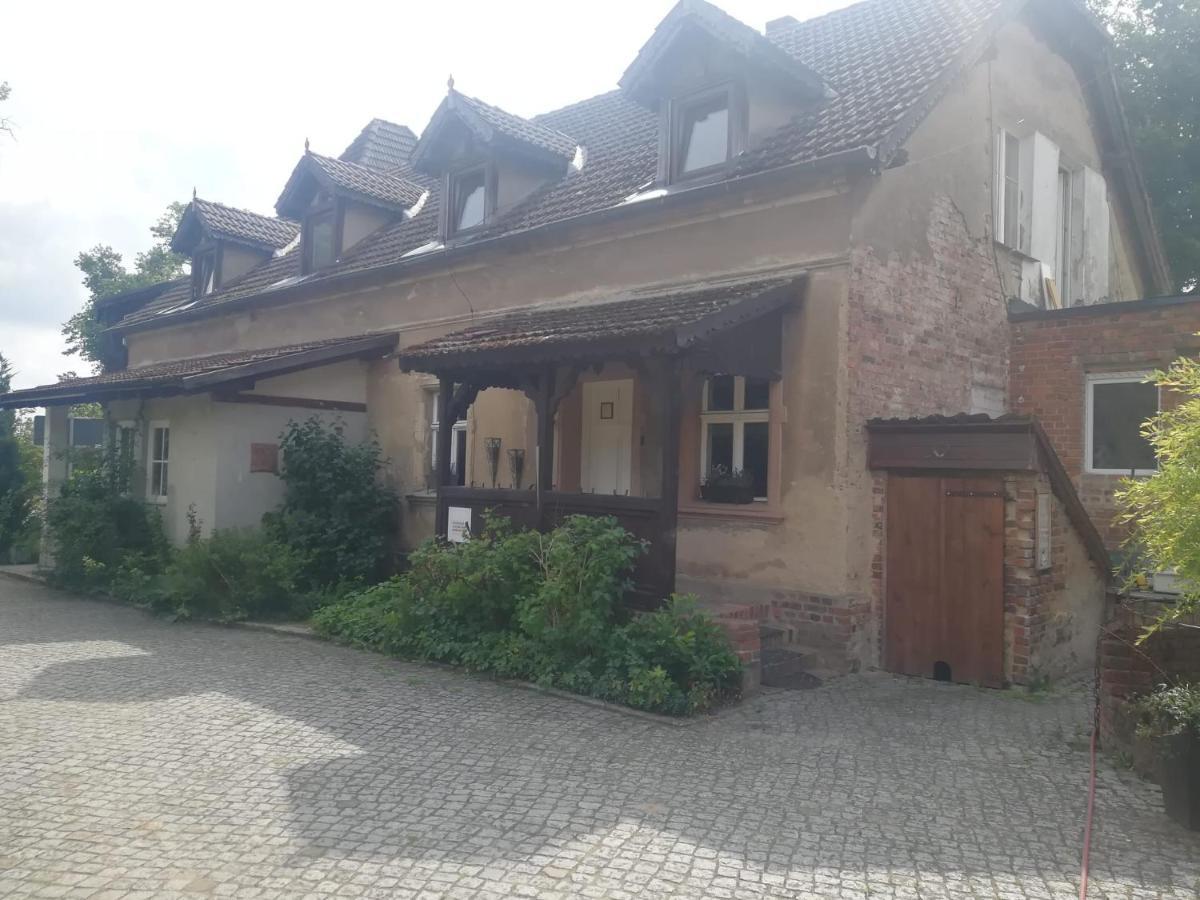 Kleine Galerie Apartment Fuer 3 Mit Kueche Kamin Netflix Parken Und Hofladen Steinhofel 外观 照片
